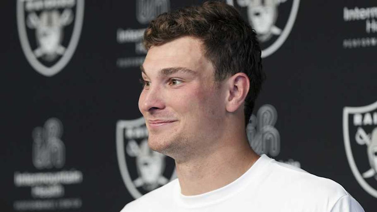  May 2, 2026; Henderson, NV, USA; Las Vegas Raiders quarterback Fernando Mendoza (15) speaks during a news conference at the team's Rookie Minicamp at Intermountain Health Performance Center. Mandatory Credit: Candice Ward-Imagn Images | Candice Ward-Imagn Images 
