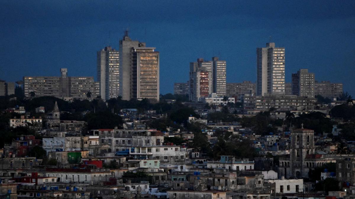 A view of the sunrise in Havana, Cuba March 22, 2026. REUTERS/Norlys Perez