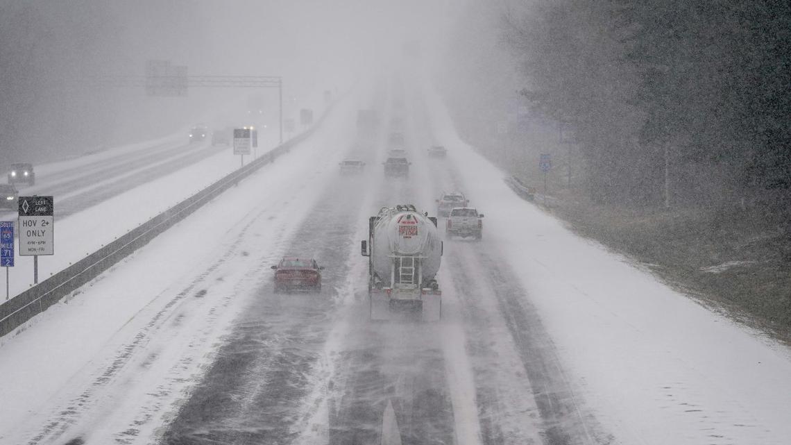 Winter Weather, 45 mph Winds Hitting on Easter Sunday: 'Avoid Travel' 