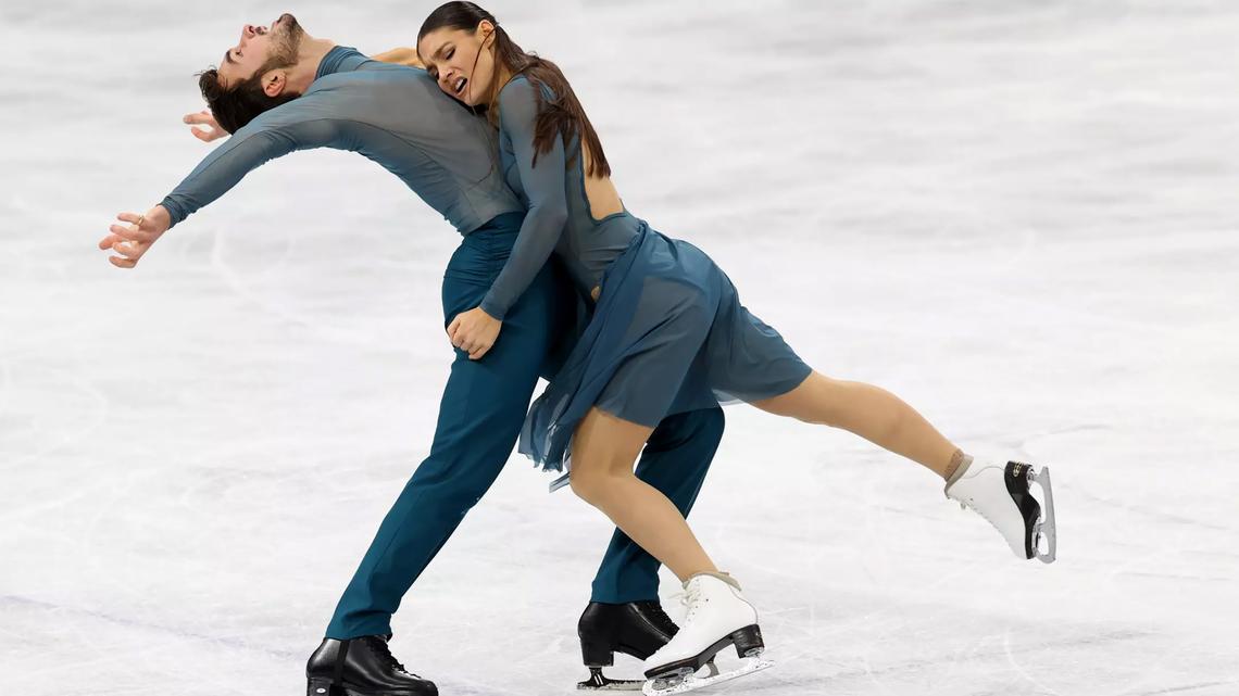 Americans Madison Chock and Evan Bates settle for silver in surprise ice dance finish 
