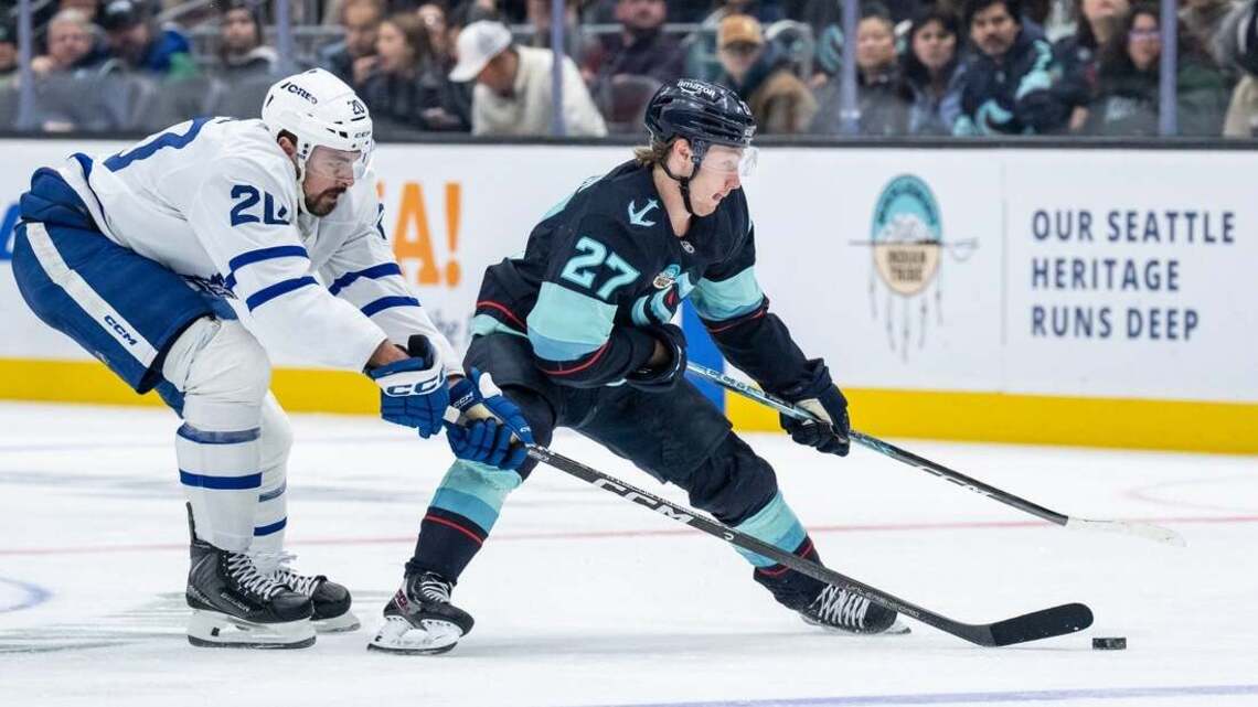 Brandon Montour scores with 33 seconds left to lift Kraken past Leafs 