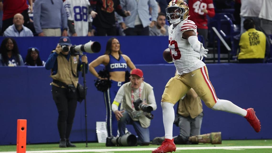 Cowboys acquire 49ers starting LB Dee Winters for 5th-round pick 