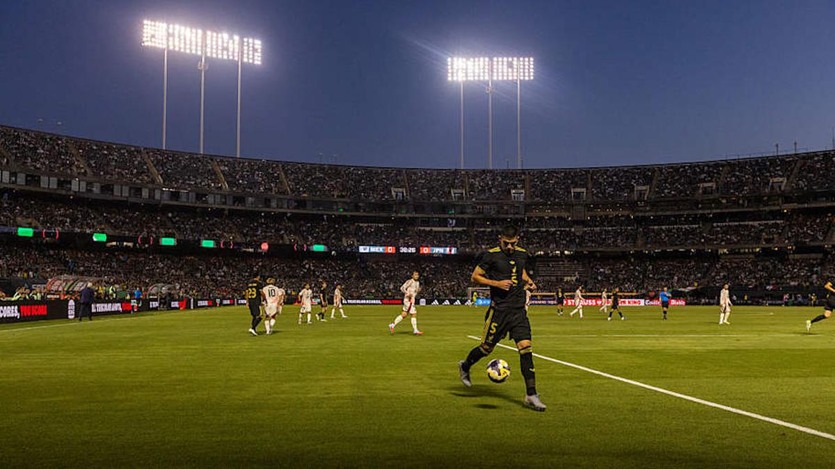  Mexico hosted Japan at the Oakland Alameda Coliseum in California last September. | Doug Zimmerman/ISI Photos/Getty Images 