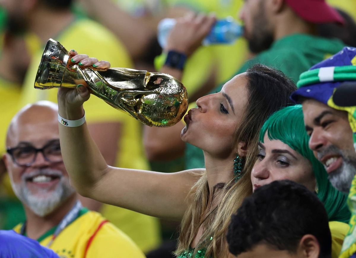  DOHA, QATAR - DECEMBER 05: Fans are seen during the FIFA World Cup Qatar 2022 Round of 16 match between Brazil and South Korea at Stadium 974 on December 05, 2022 in Doha, Qatar. (Photo by Ian MacNicol/Getty Images) 
