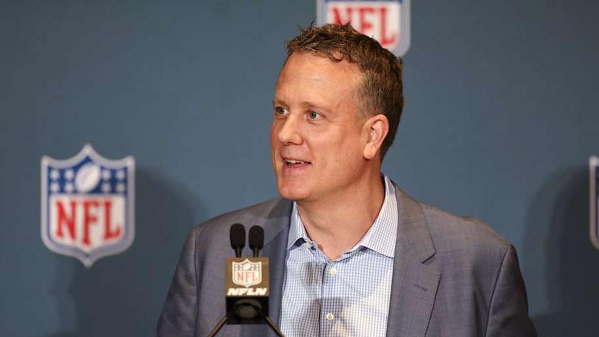  NFL executive VP of media distribution Hans Schroeder leads the group that determines the playing schedule each year. | Nathan Ray Seebeck-Imagn Images 