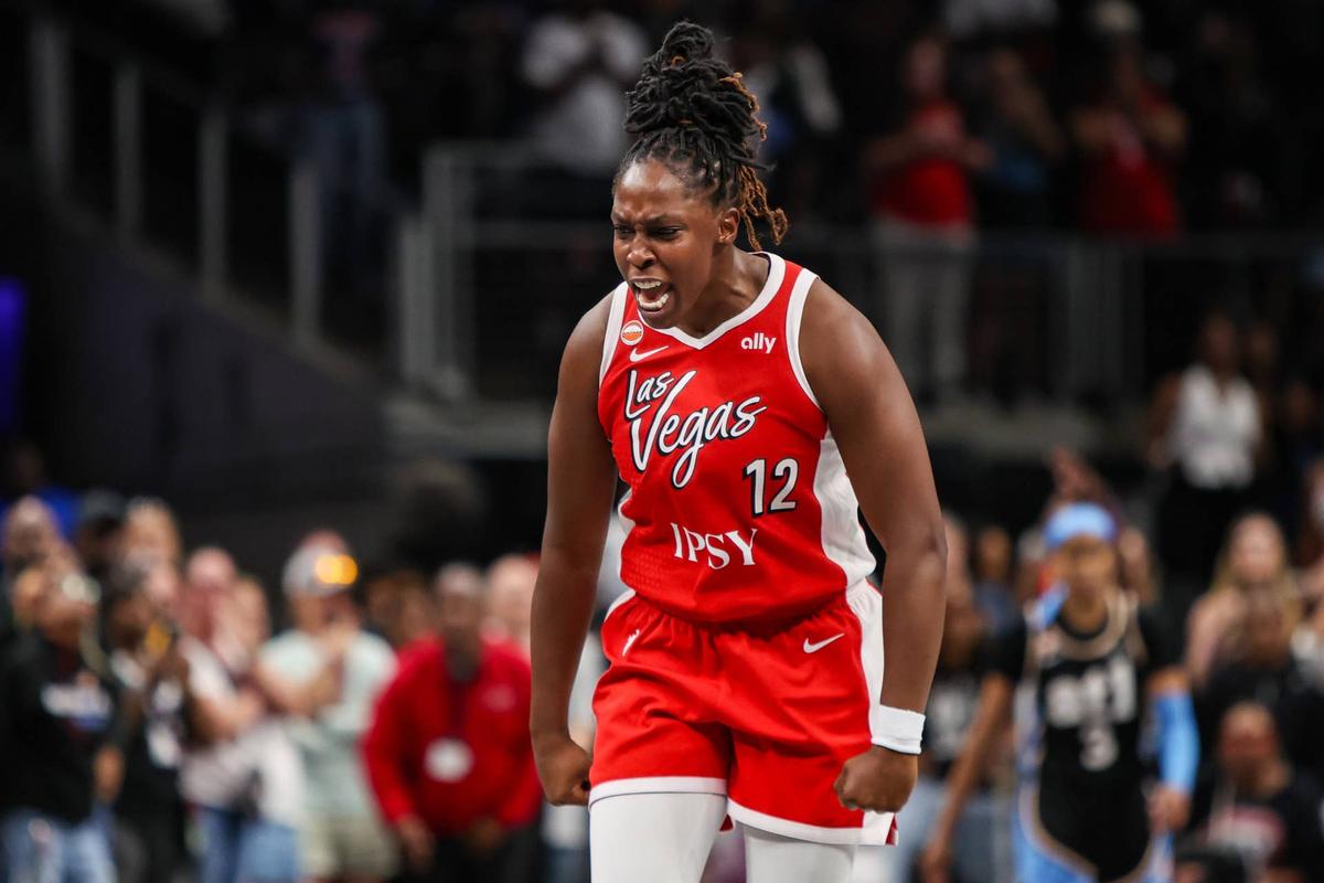  Las Vegas Aces guard Chelsea Gray reacts after making a basket against the Atlanta Dream at State Farm Arena on May 17, 2026. Brett Davis-Imagn Images