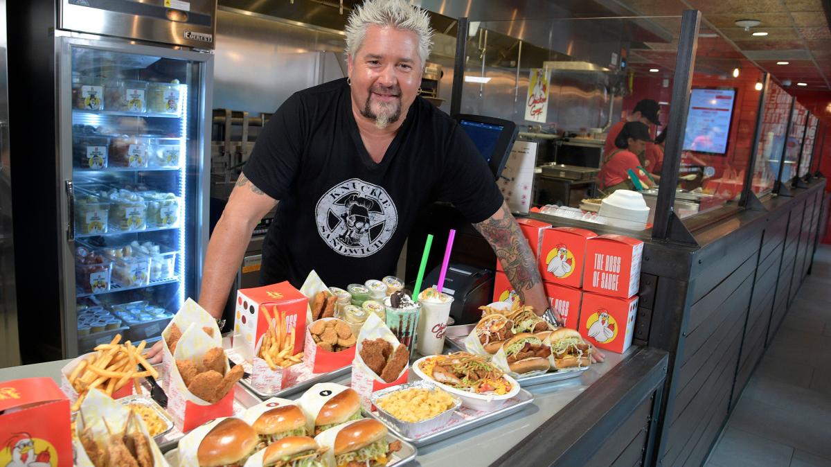 12 'Diners, Drive-Ins and Dives' Spots That Have Closed Forever (And Why) 