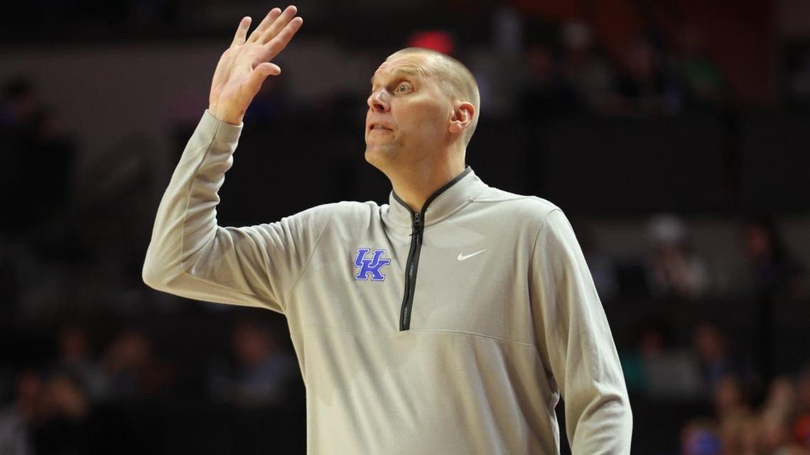 Kentucky, in rare 3-game SEC slide, takes aim at South Carolina 