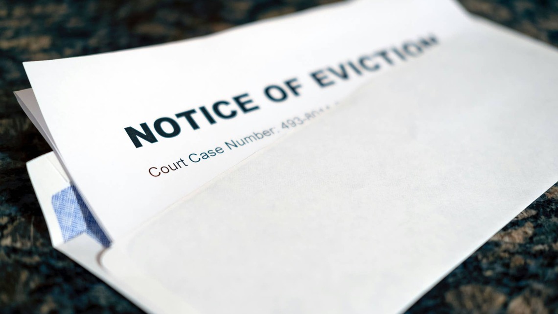 A Texas Landlord Tried to Serve Eviction Papers. Police Say His Tenant Pulled a Gun, Then Hit Him With a Bat 