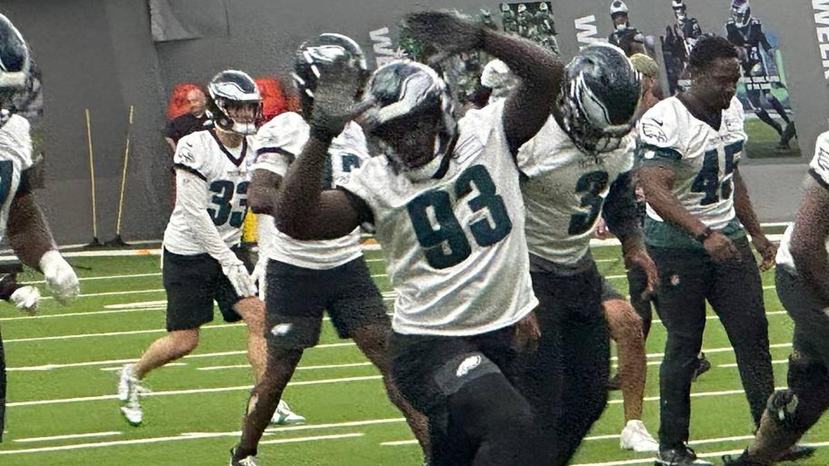  Eagles rookie Uar Berbard at OTA practice on May 27, 2026. | John McMullen/Eagles on SI 