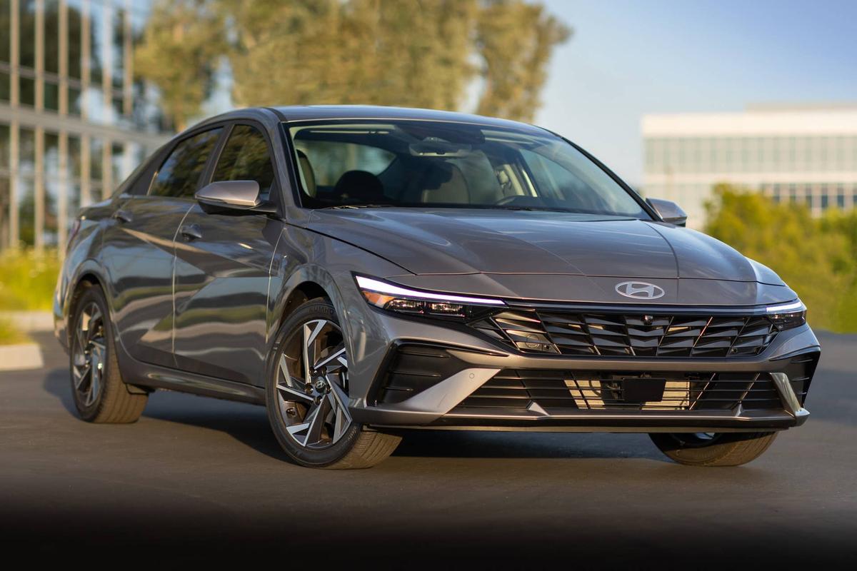  2026 Hyundai Elantra Hyundai