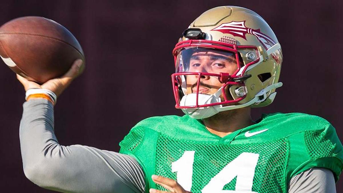  Florida State Seminoles quarterback Ashton Daniels (14) winds up to pass Thursday, April 9, 2026. | Alicia Devine/Tallahassee Democrat / USA TODAY NETWORK via Imagn Images 