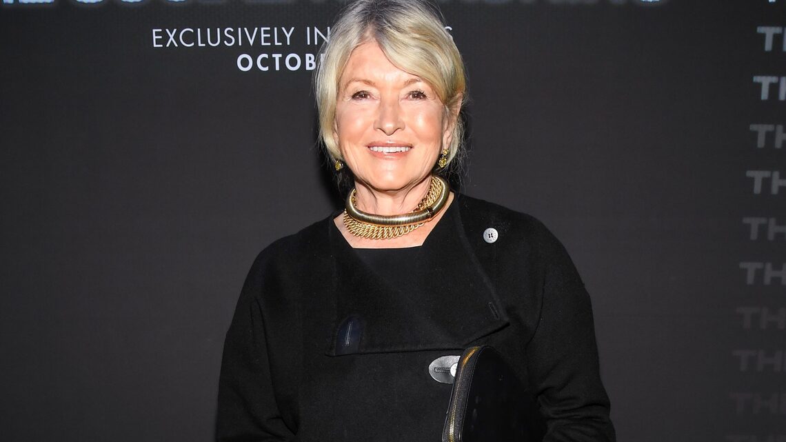 Look Effortlessly Chic - Take a Cue From Martha Stewart's Silky Pants 