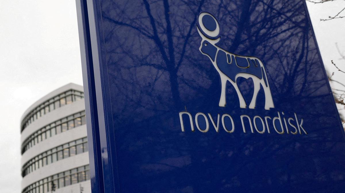 FILE PHOTO: The logo of pharmaceutical company Novo Nordisk is displayed in front of its offices in Bagsvaerd, Copenhagen, Denmark, February 4, 2026. REUTERS/Tom Little/File Photo