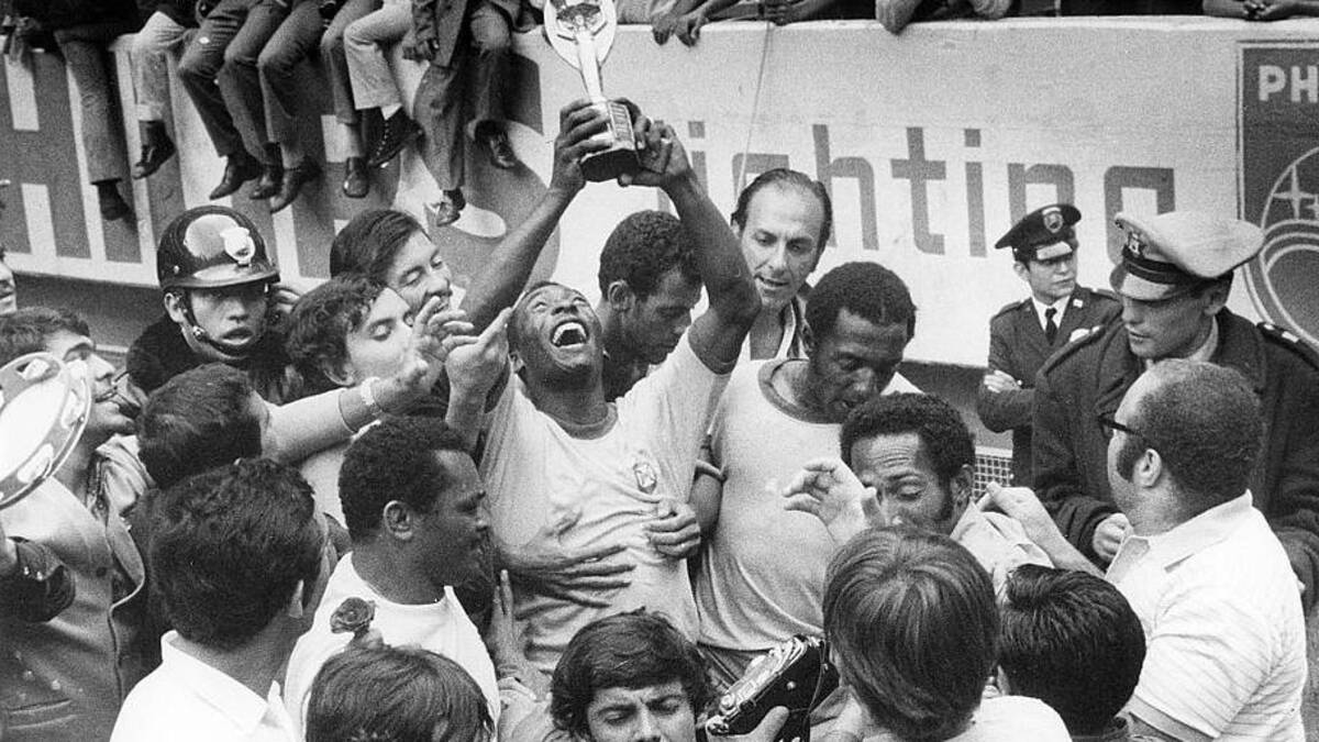  Pelé inspired a nation. | Horstmüller/ullstein bild/Getty Images 
