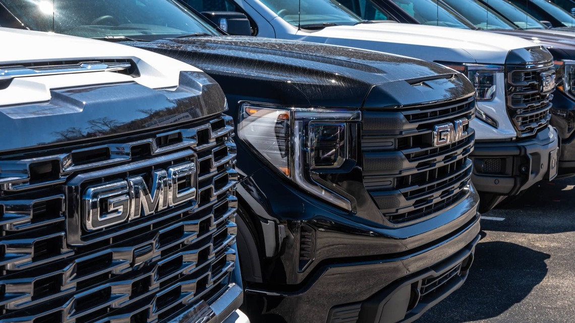 GM shares are on sale for investors willing to buy into weakness, analyst says 