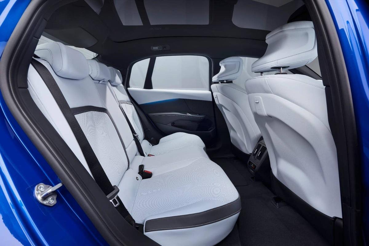  BMW i3 50 xDrive