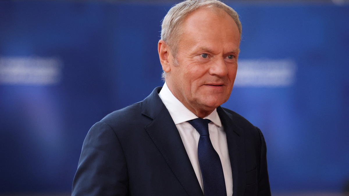 Polish Prime Minister Donald Tusk looks on as he arrives for a European Union leaders' summit in Brussels, Belgium, June 18, 2026. REUTERS/Laia Ros