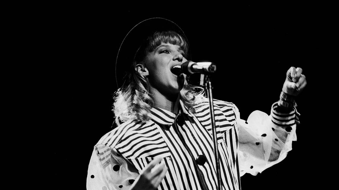 '80s Pop Star Debbie Gibson Finally Opens Up About Comparisons to Tiffany -- and She Didn't Hold Back 