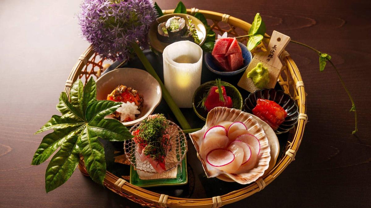  Makoto Ocean offers an authentic and artistically presented sushi experience. 