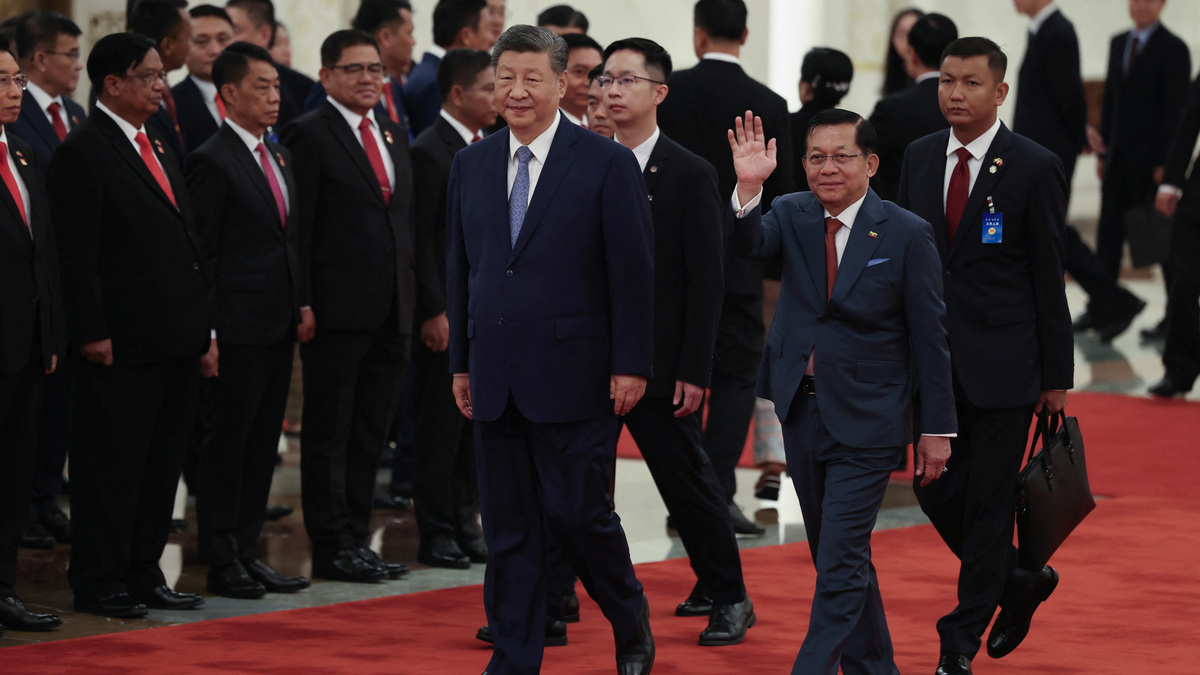 BEIJING, CHINA - JUNE 16: Chinese President Xi Jinping and Myanmar's President Min Aung Hlaing attend a welcoming ceremony at the Great Hall of the People on June 16, 2026 in Beijing, China.