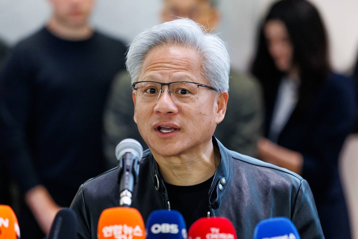  Nvidia's chief executive calls the fear of AI job losses complete nonsense. 