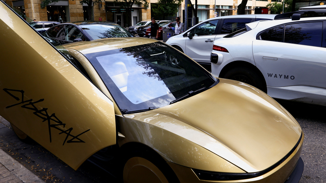 US opens probe into Tesla self-certification of Cybercab robotaxis 