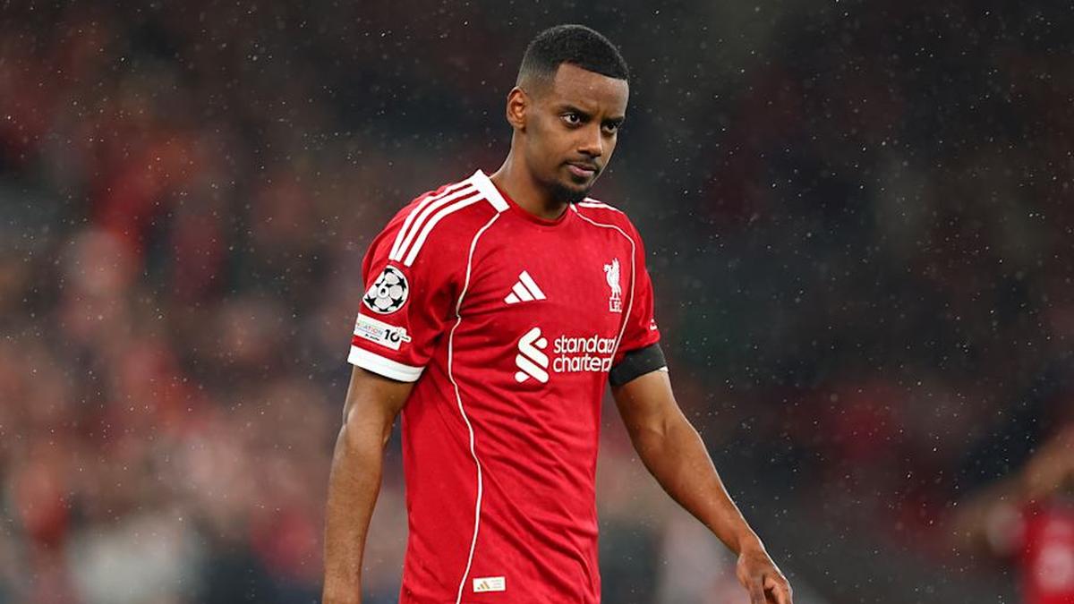  Alexander Isak is still working his way back to full fitness. | Chris Brunskill/Fantasista/Getty Images 