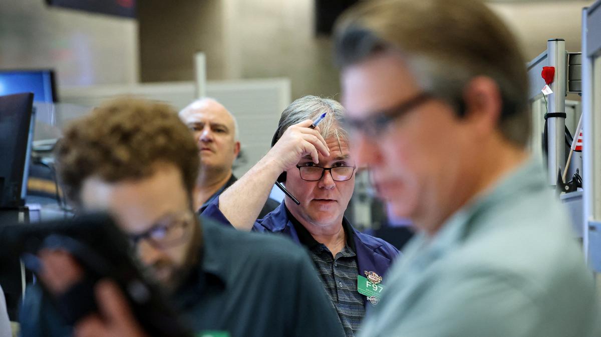 Futures-options traders work on the floor at the New York Stock Exchange's NYSE American (AMEX) in New York City, U.S., May 26, 2026. REUTERS/Brendan McDermid