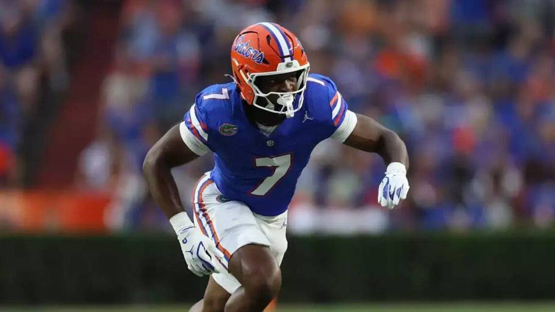 Second-Year LB Emerging After Gators' First Scrimmage