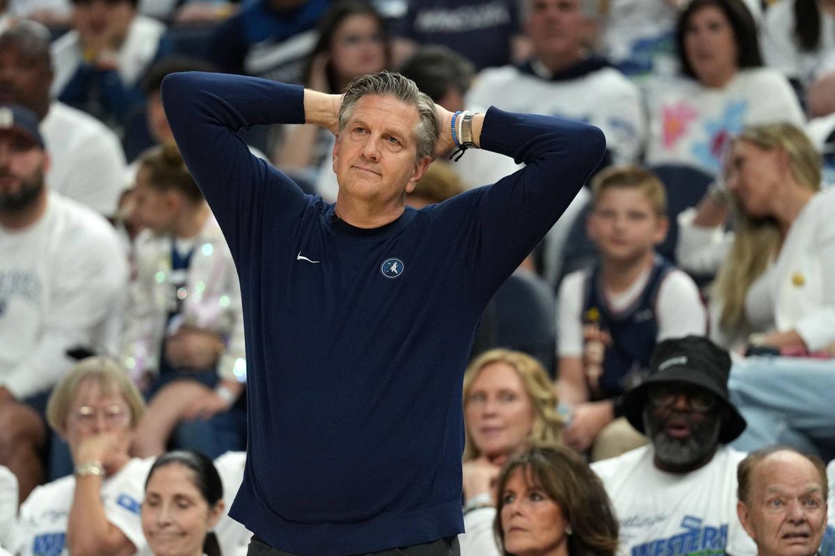  Minnesota Timberwolves head coach Chris Finch Jesse Johnson-Imagn Images