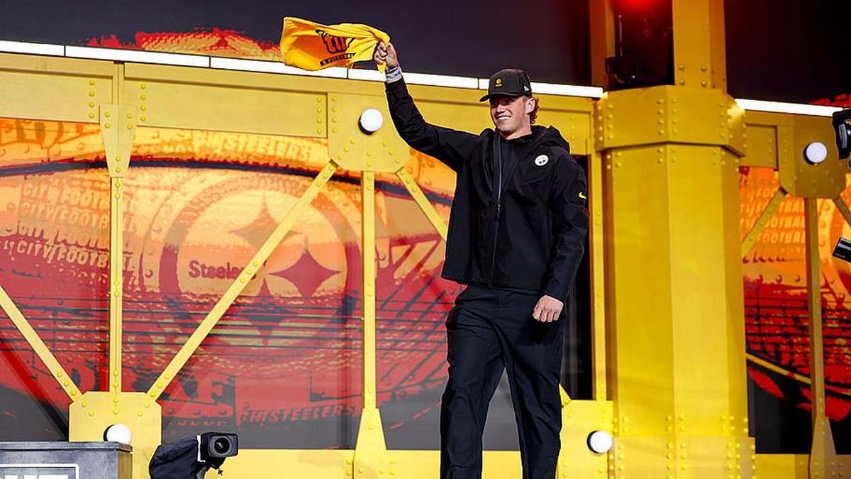  Drew Allar was selected by the Steelers in the third-round of the 2026 draft. | Lauren Leigh Bacho/Getty Images 