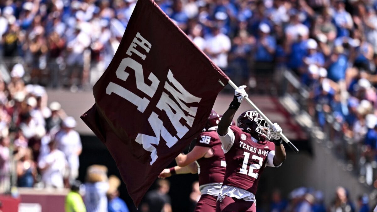 Tradition Tuesday: Why Texas A&M yells at midnight | Bradenton Herald