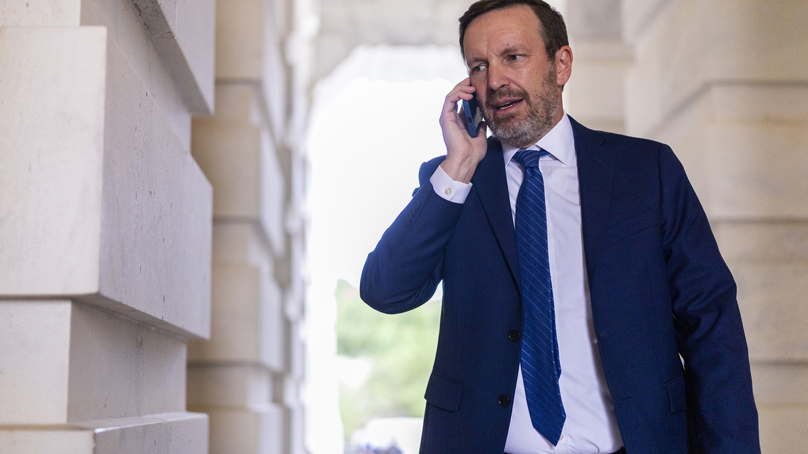 CT Sen. Murphy blocked from Middle East base, says administration ‘giving its middle finger' to Congress 