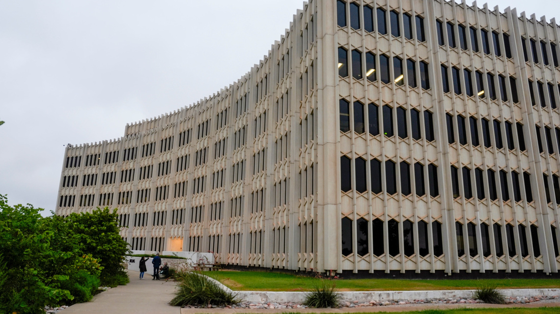 Oklahoma education department seeks $123M boost for literacy, insurance 