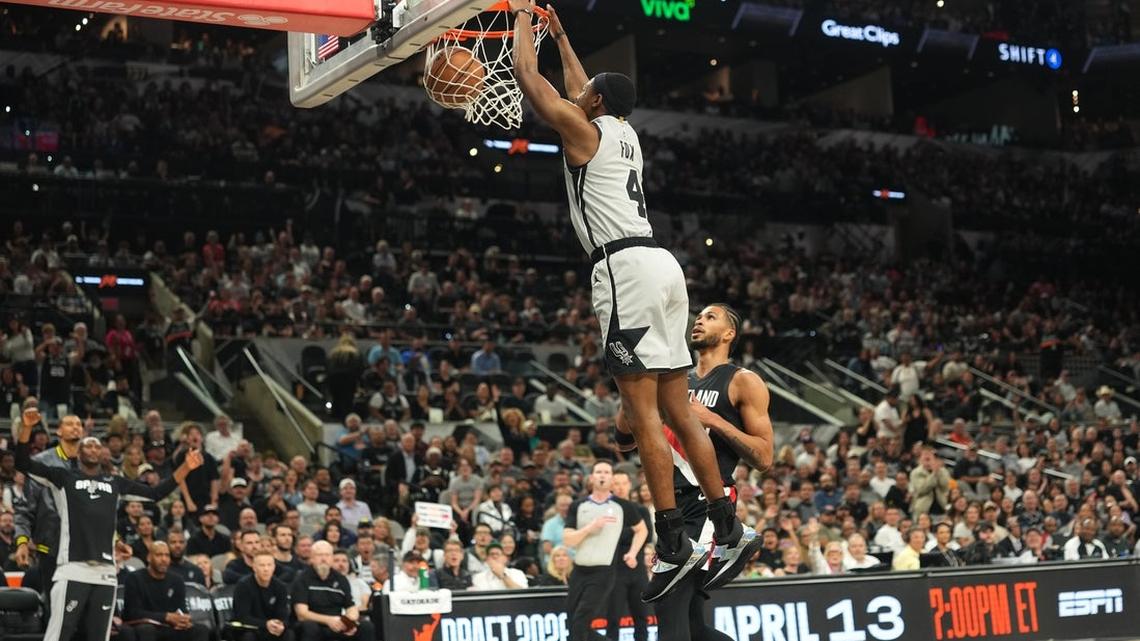 Bench helps Spurs top Blazers, clinch West's No. 2 seed 