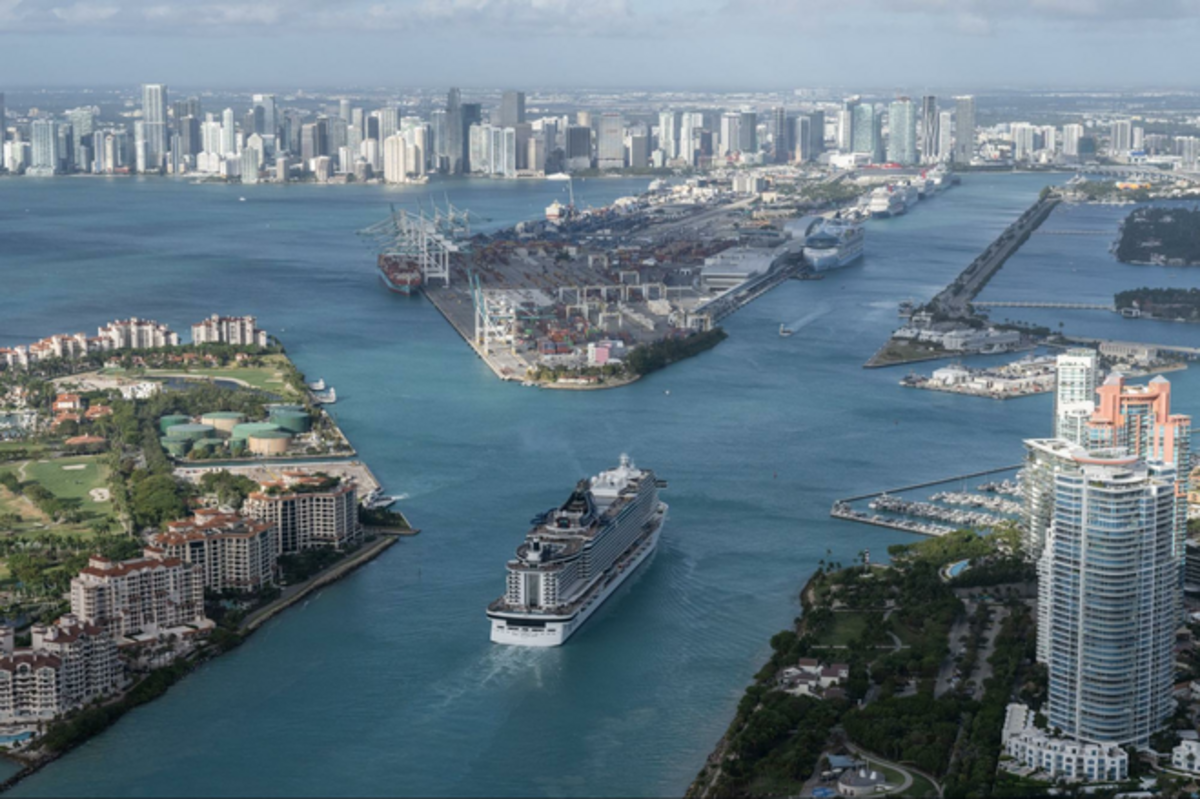  Miami is a popular cruise port and a fabulous city for tourims.. Photo: Greater Miami Convention and Visitors Bureau. 