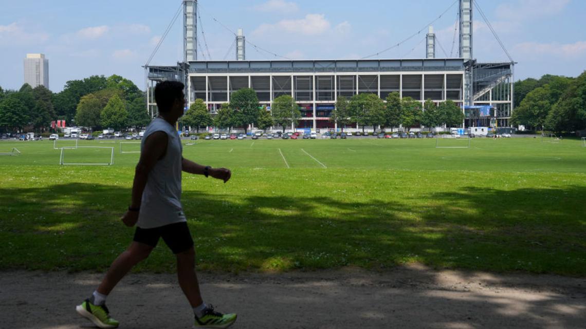 Why Walking After Dinner is One of the Best Things You Can Do 