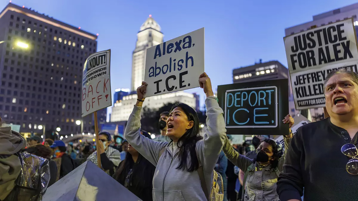Protesters crowd the front of the federal building to demonstrate against the administration and those killed by ICE agents on Jan. 24, 2026, in Los Angeles. (Gina Ferazzi/Los Angeles Times/TNS)