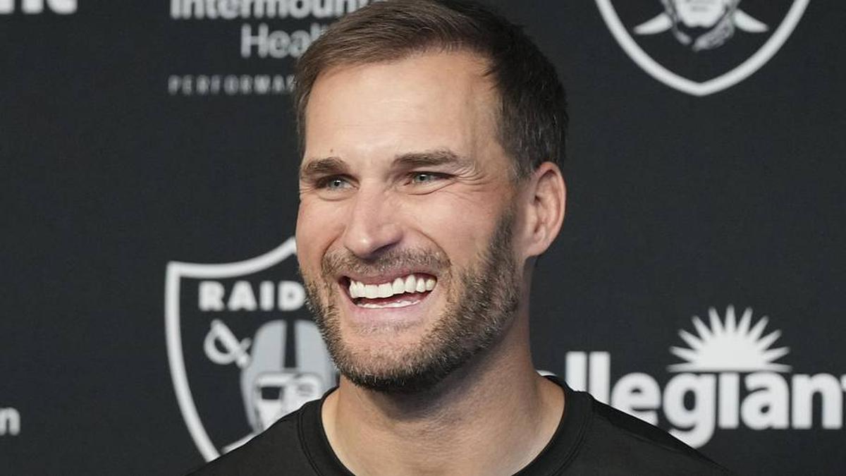  Apr 8, 2026; Las Vegas, NV, USA; Las Vegas Raiders quarterback Kirk Cousins speaks at a press conference at Intermountain Health Performance Center. Mandatory Credit: Candice Ward-Imagn Images | Candice Ward-Imagn Images 