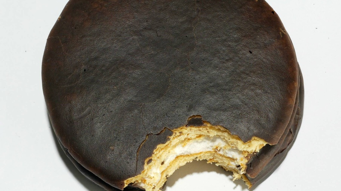 Moon Pie Brings Back Peach Cobbler Mini Moon Pies for a Limited Time This Summer 