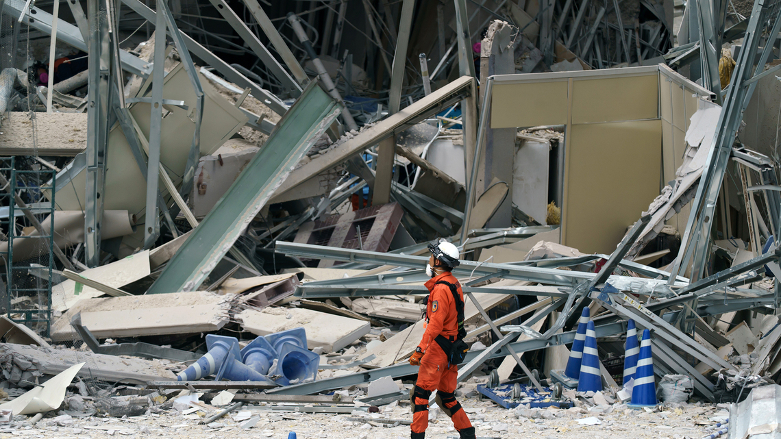 Death toll from Japan earthquake rises to 14 as search continues