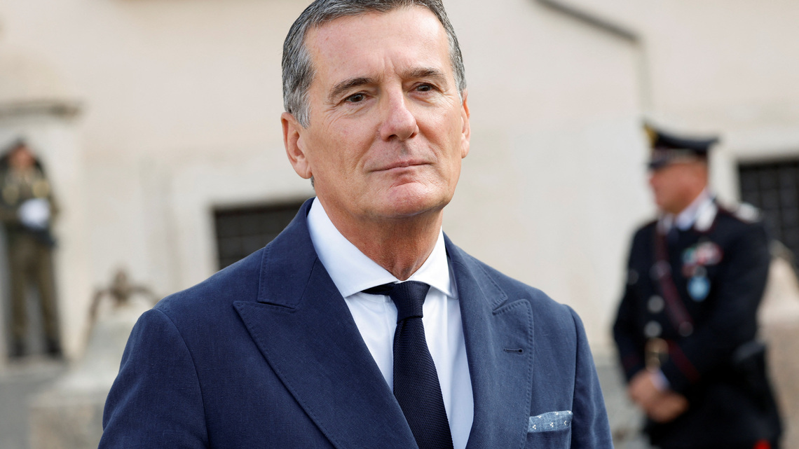 EssilorLuxottica board backs CEO Milleri after criticism from Del Vecchio heir 
