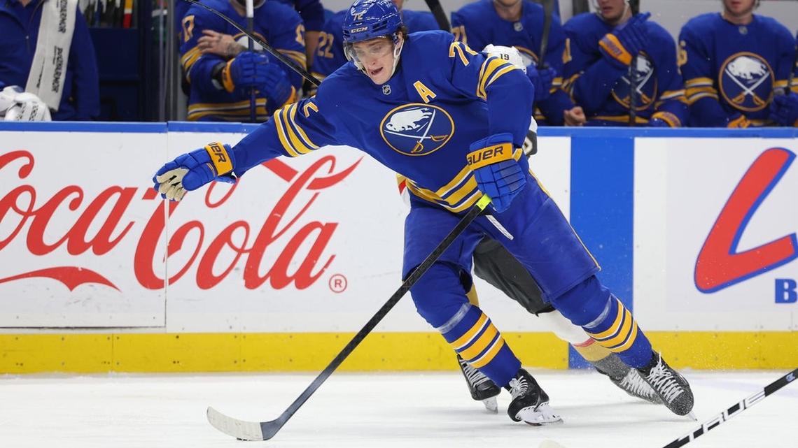 Sabres, buyers at deadline, continue playoff push vs. Predators 