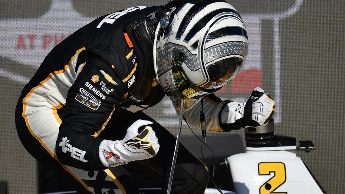 Josef Newgarden takes Phoenix after contact derails Alex Palou 