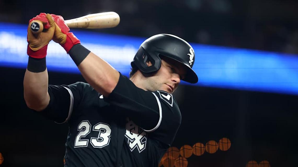  Chicago White Sox outfielder Andrew Benintendi against the Arizona Diamondbacks at Chase Field. | Mark J. Rebilas-Imagn Images 
