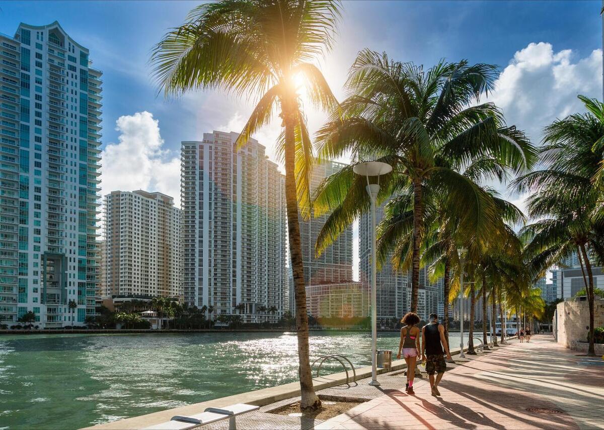  s4svisuals // Shutterstock 