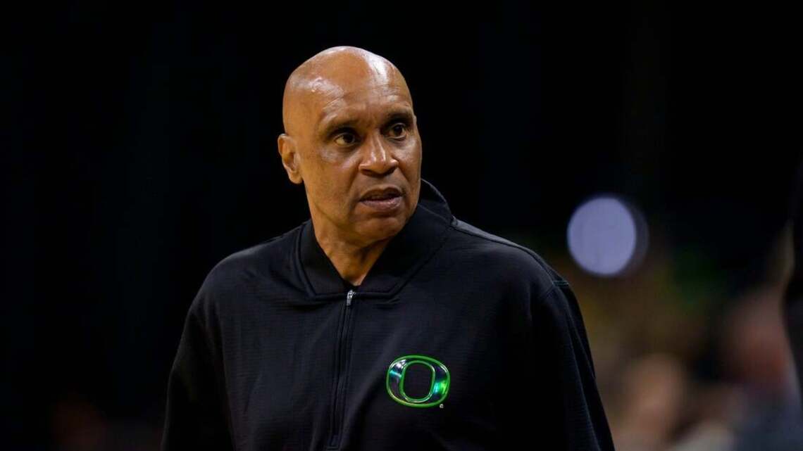 With Tony Stubblefield at helm, Oregon hosts Montana