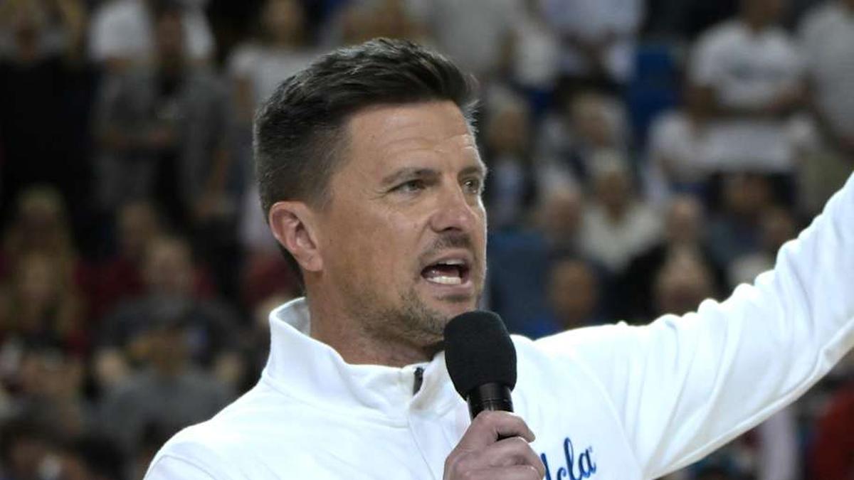  Jan 31, 2026; Los Angeles, California, USA; UCLA Bruins head football coach Bob Chesney is introduced during the basketball game against the Indiana Hoosiers at Pauley Pavilion presented by Wescom Financial. Mandatory Credit: Jayne Kamin-Oncea-Imagn Images | Jayne Kamin-Oncea-Imagn Images 