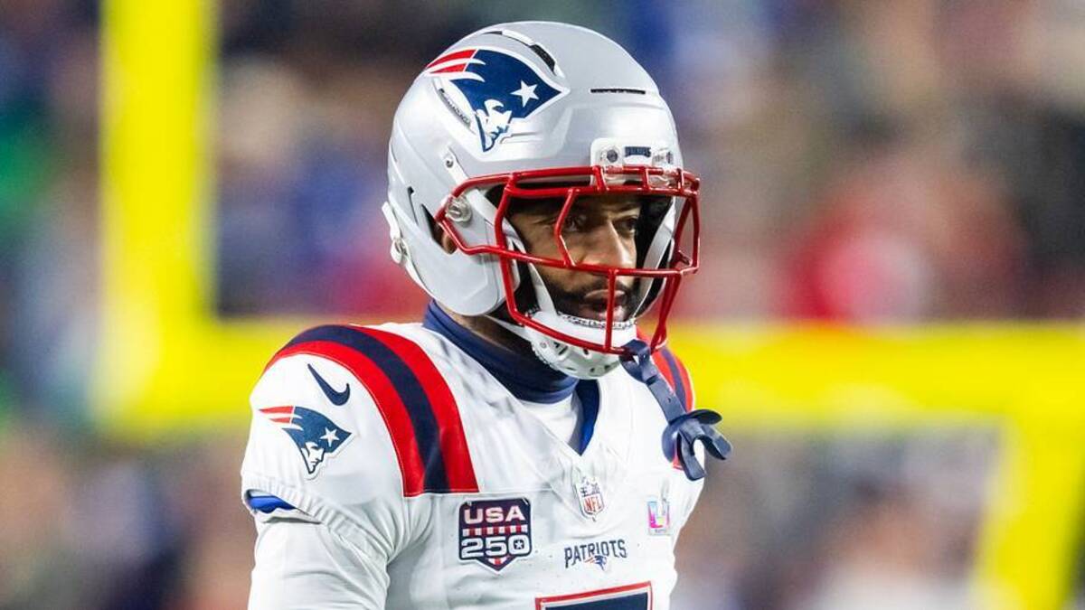  Feb 8, 2026; Santa Clara, CA, USA; New England Patriots cornerback Carlton Davis III (7) against the Seattle Seahawks during Super Bowl LX at Levi's Stadium. Mandatory Credit: Mark J. Rebilas-Imagn Images | IMAGN IMAGES via Reuters Connect 
